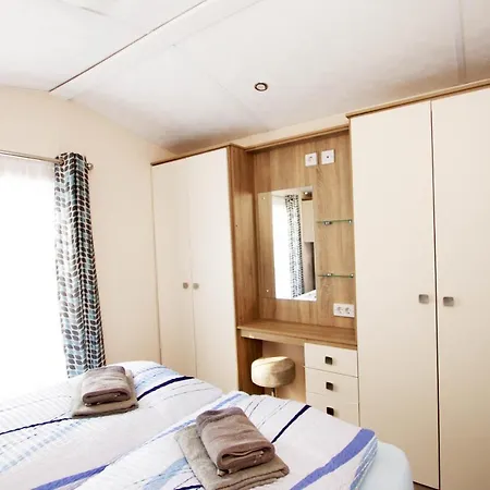 Schoenes Tinyhouse In Ostseenaehe 13km - Sehr Ruhige Dorflage