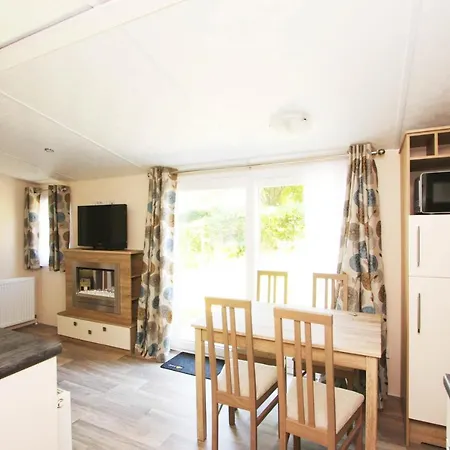 Schoenes Tinyhouse In Ostseenaehe 13km - Sehr Ruhige Dorflage Lejlighed *