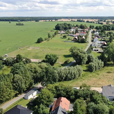 Schoenes Tinyhouse In Ostseenaehe 13km - Sehr Ruhige Dorflage * Vogtshagen