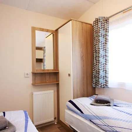 Apartment Schönes Tinyhouse In Ostseenähe 13km - Sehr Ruhige Dorflage *