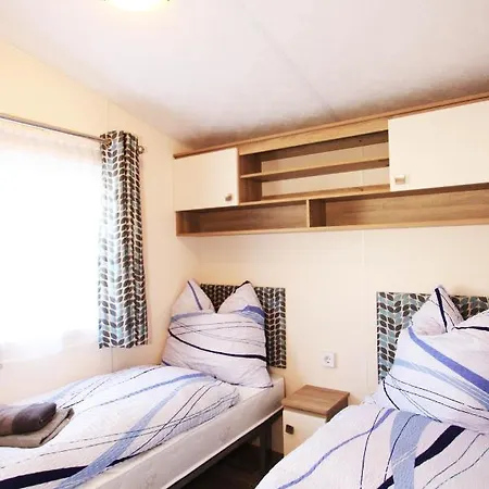 Schoenes Tinyhouse In Ostseenaehe 13km - Sehr Ruhige Dorflage Vogtshagen