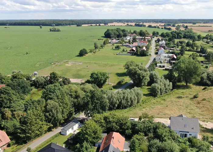 Schoenes Tinyhouse In Ostseenaehe 13km - Sehr Ruhige Dorflage * Vogtshagen
